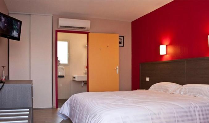 Hotel Cantal Cottages Saint-Georges  部屋 写真