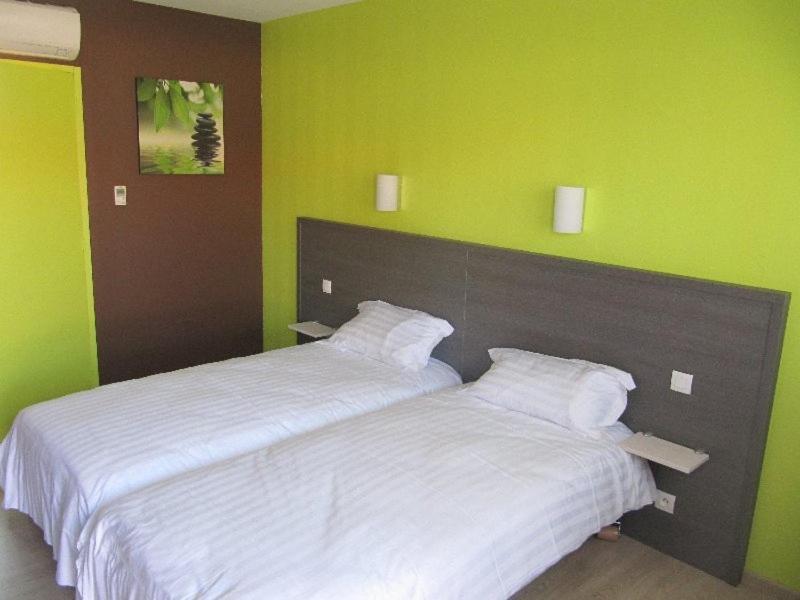 Hotel Cantal Cottages Saint-Georges  エクステリア 写真